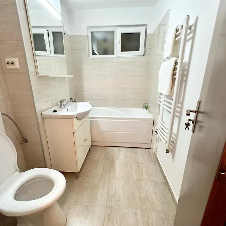 Adg 2 - Apartament Cu 3 Apartment